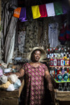 PORTRAITS DE VENDEURS AU MARCHE EN FER, PORT-AU-PRINCE. thumbnail