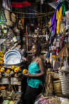 PORTRAITS DE VENDEURS AU MARCHE EN FER, PORT-AU-PRINCE. thumbnail