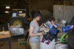 REPORTAGE SUR UNE  CANDIDATE AUX LEGISLATIVES 2017, SANDRINE LE FEUR, DANS LE FINISTERE. thumbnail