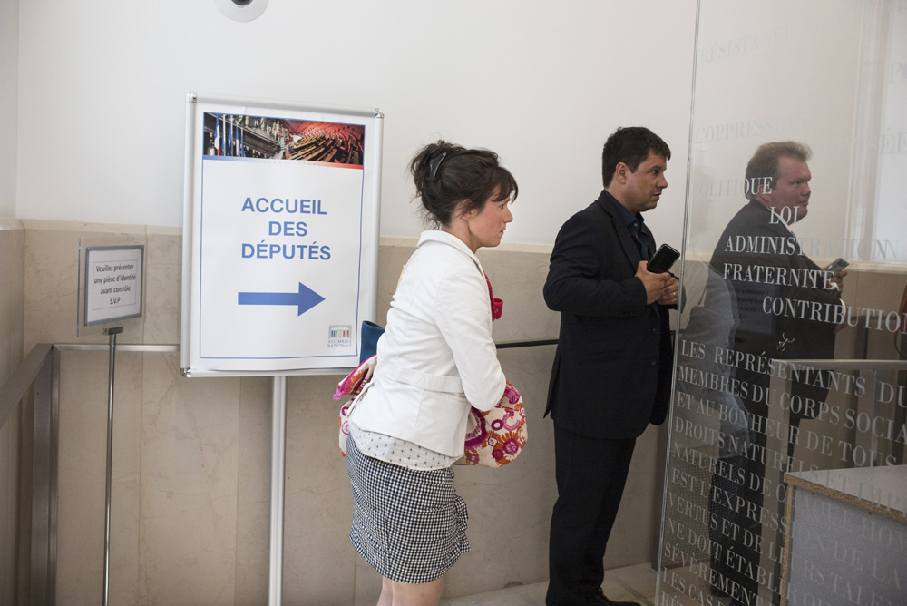 SANDRINE LE FEUR, DEPUTE EN MARCHE DU FINISTERE, ENTRE A L'ASSEMBLEE NATIONALE.