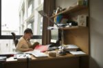 GRAINE DE DEPUTEE: DES CHAMPS BIO AUX BANCS DE L'ASSEMBLEE NATIONALE, SANDRINE LE FEUR. thumbnail