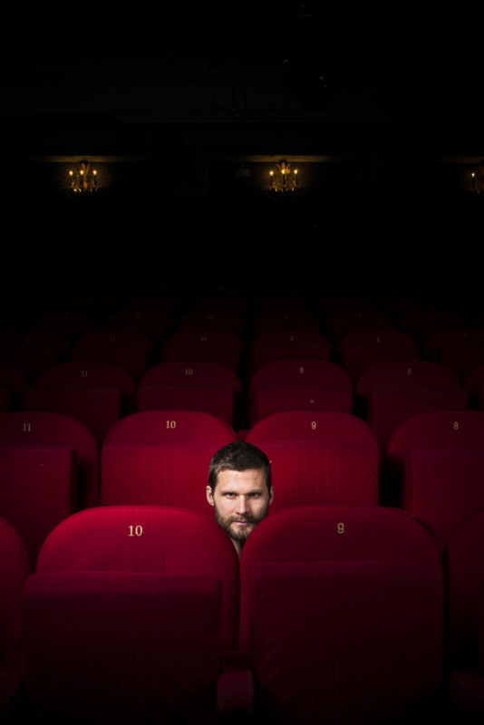 PORTRAIT DU COMEDIEN ET METTEUR EN SCENE, ALEXIS MICHALIK.