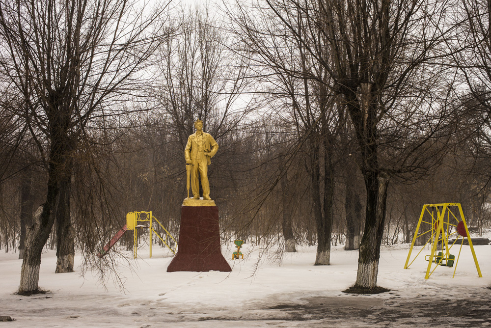 UN VILLAGE SUR LA LIGNE DE FRONT UKRAINIENNE.