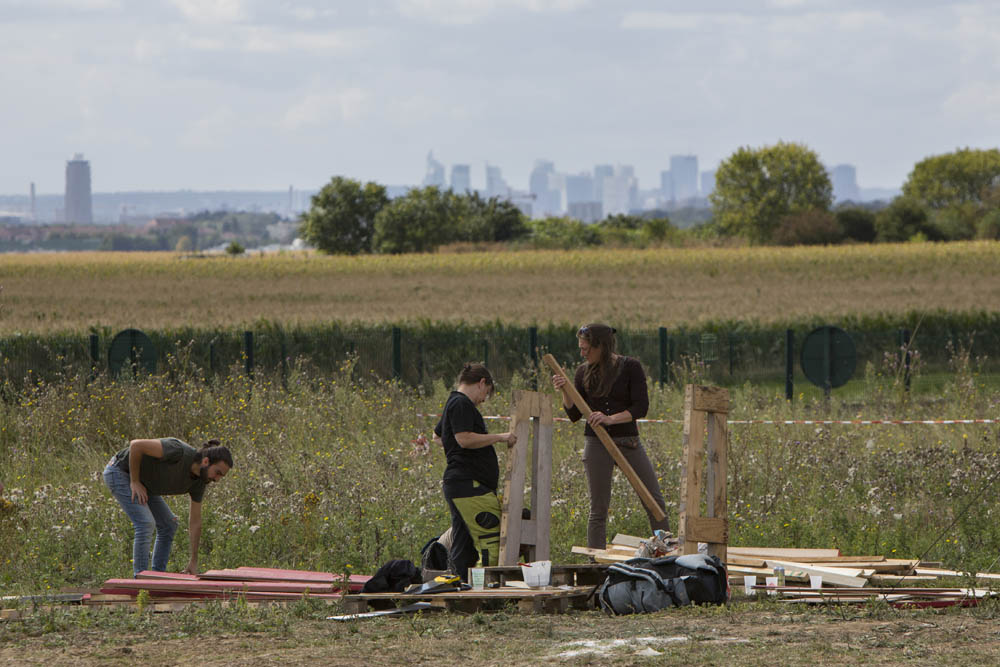 LE PROJET EUROPACITY FACE A UNE ACTION DE MILITANTS ECOLOGISTES.