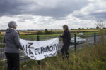 LE PROJET EUROPACITY FACE A UNE ACTION DE MILITANTS ECOLOGISTES. thumbnail