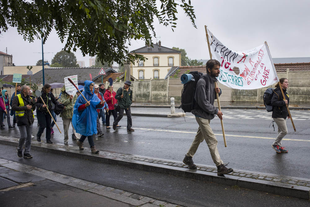 MARCHE ENTRE GONESSE ET MATIGNON, CONTRE LE PROJET EUROPACITY.