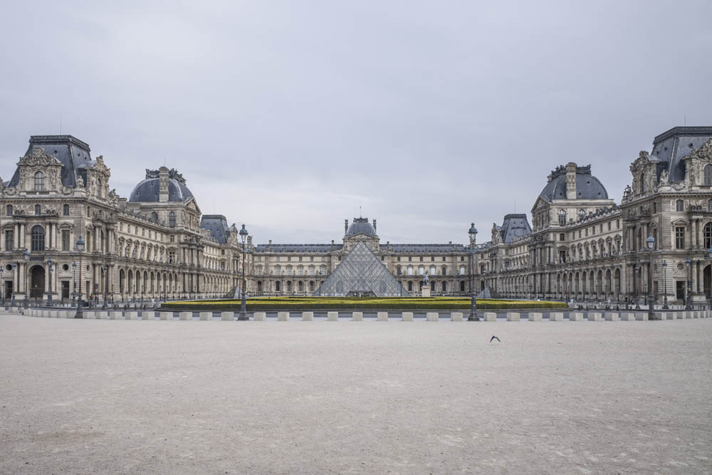 PARIS, VILLE SOUS CONFINEMENT, JOUR 6