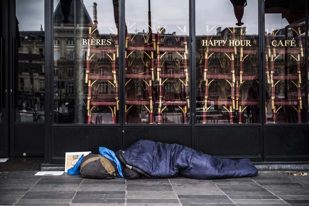 PARIS, VILLE SOUS CONFINEMENT, JOUR 4