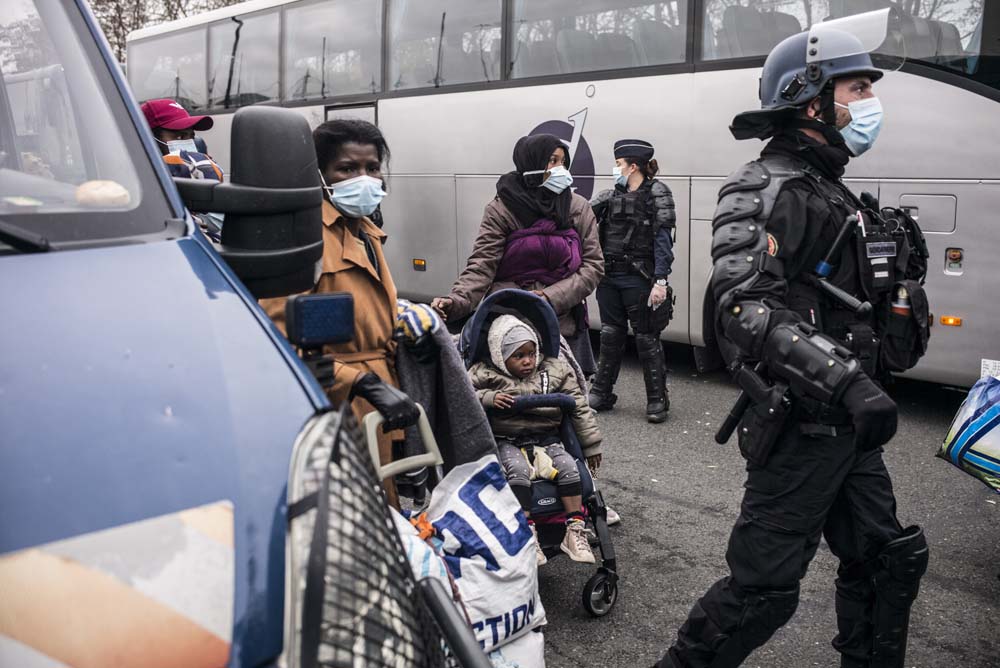 EVACUATION DU CAMP DE MIGRANTS ET REFUGIES DE SAINT-DENIS.