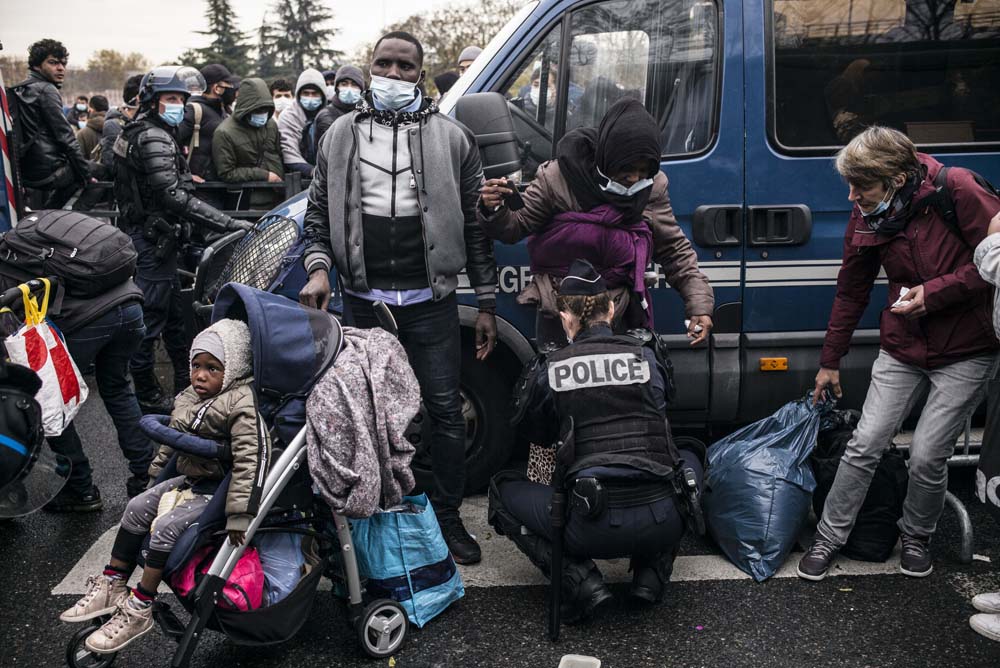 EVACUATION DU CAMP DE MIGRANTS ET REFUGIES DE SAINT-DENIS.