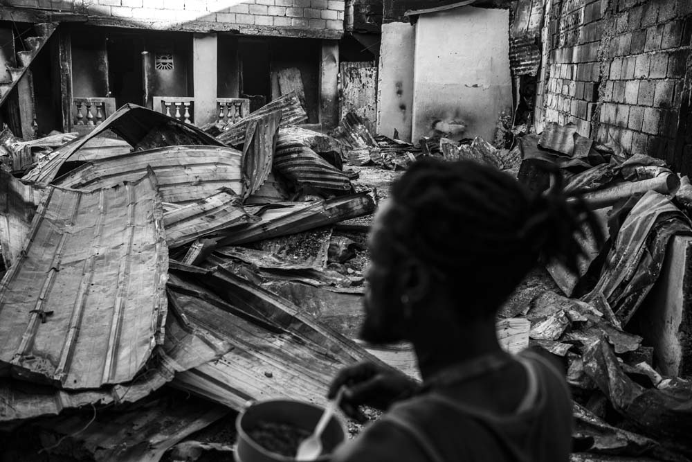 REPORTAGE SUR LES CONSEQUENCES DE LA GUERRE DES GANGS A PORT-AU-PRINCE.