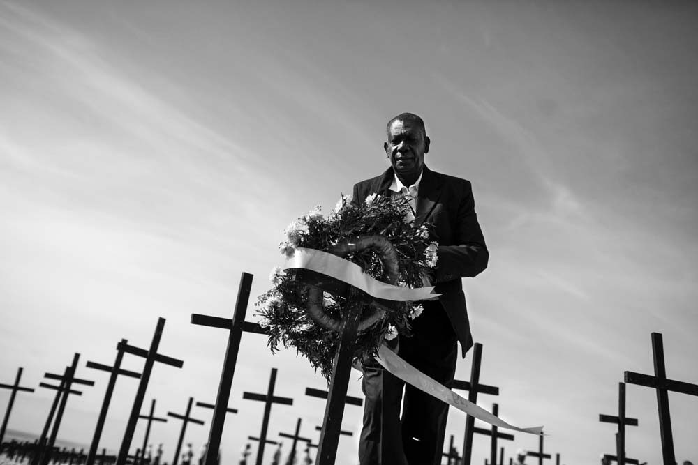 CEREMONIE EN HOMMAGE AUX MORTS VICTIMES DU SEISME DU 12 JANVIER 2010 ET ENTERRES DANS LA FOSSE COMMUNE DE TITANYEN