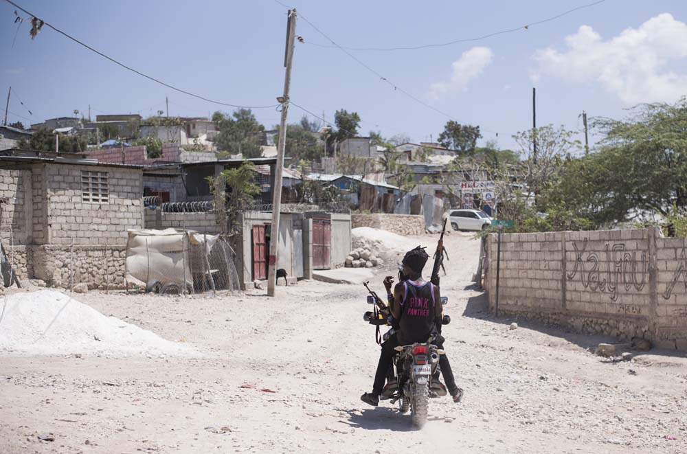 REPORTAGE SUR LES CONSEQUENCES DE LA GUERRE DES GANGS A PORT-AU-PRINCE.