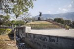 REPORTAGE SUR LES CONSEQUENCES DE LA GUERRE DES GANGS A PORT-AU-PRINCE. thumbnail