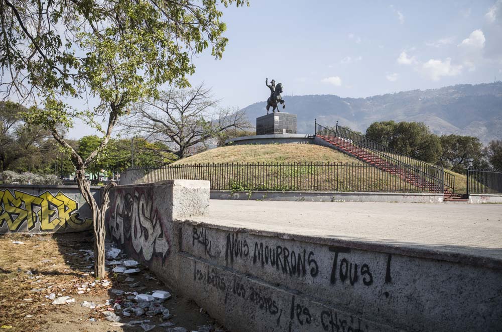 REPORTAGE SUR LES CONSEQUENCES DE LA GUERRE DES GANGS A PORT-AU-PRINCE.